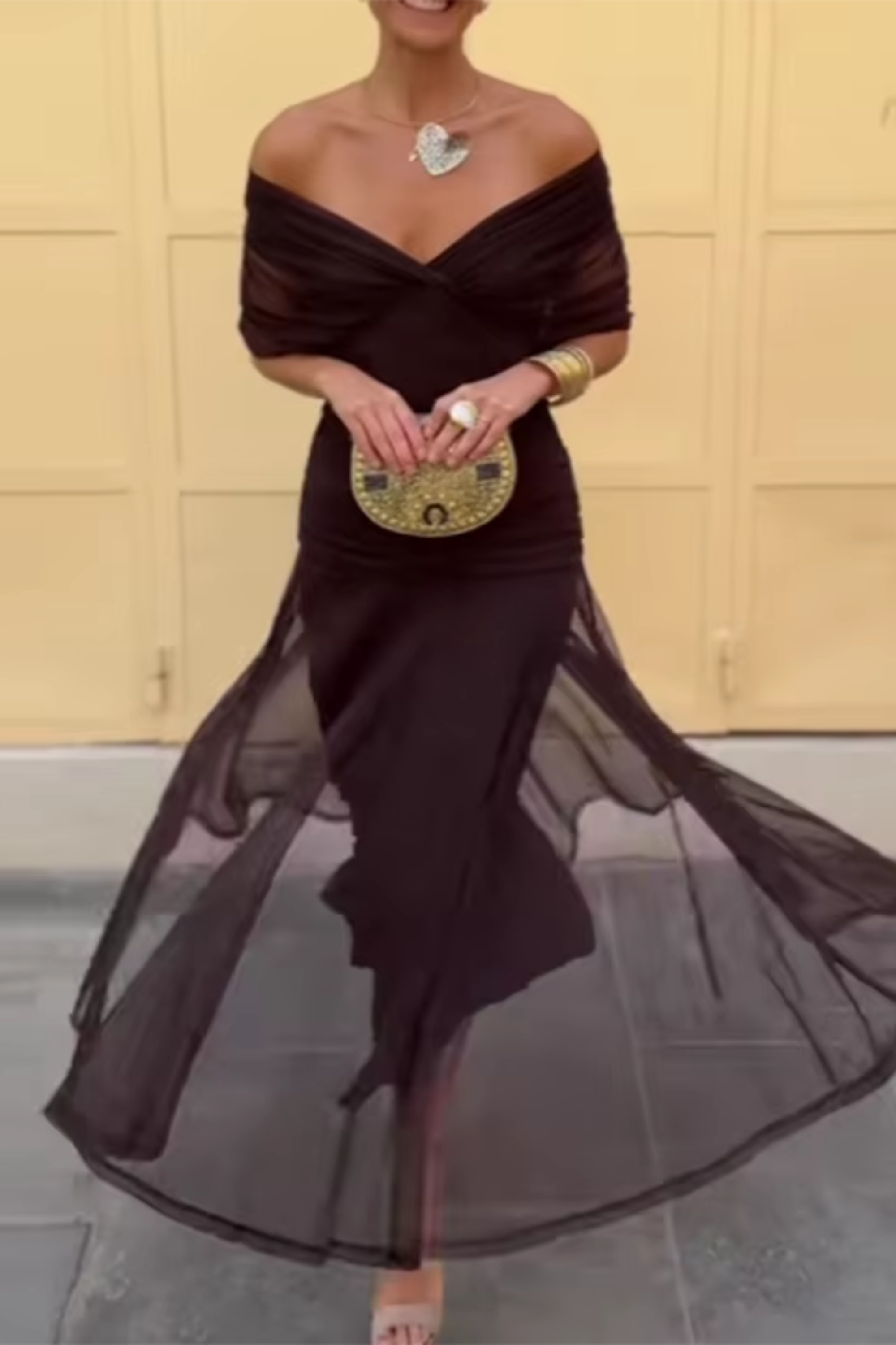 Laura — Vestido Maxi Elegante Fluido